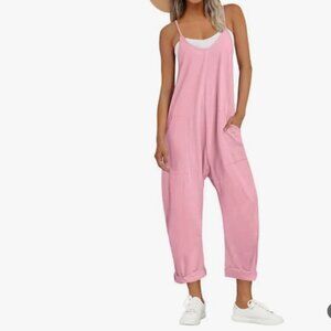 NWT: Automet. Strappy, baggy overalls w/pockets. Great for maternity. Size XL